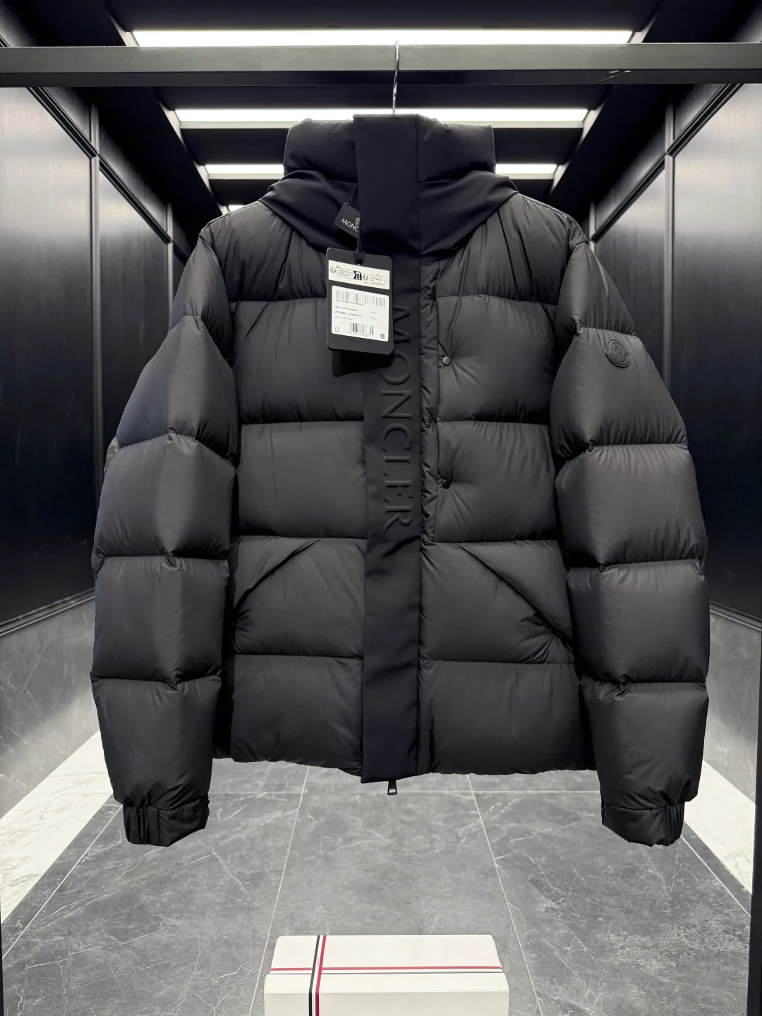 Moncler Madeira Down Jacket Black Short - Image 5