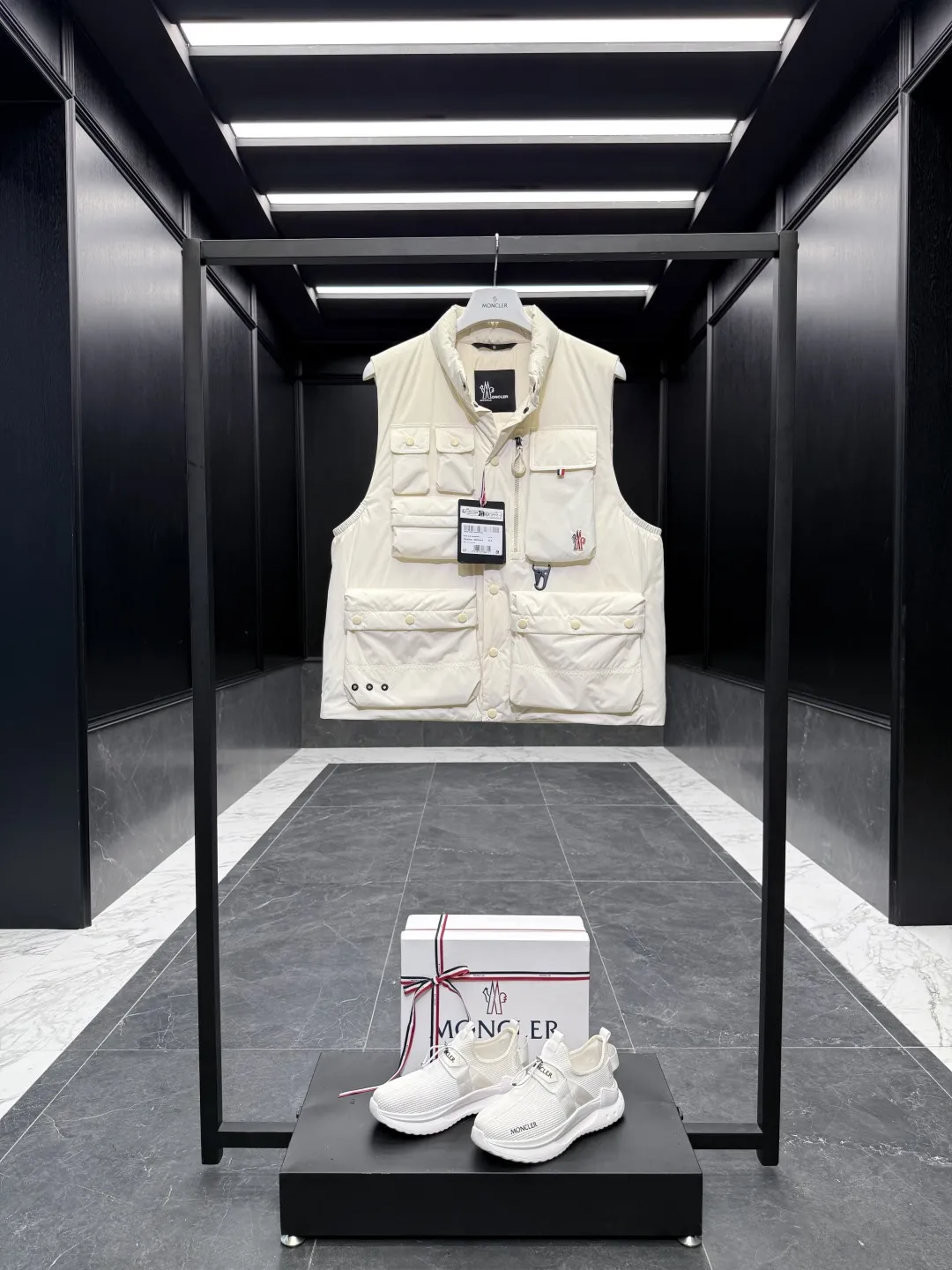 Moncler Grenoble Tongass Vest Off White - Image 3