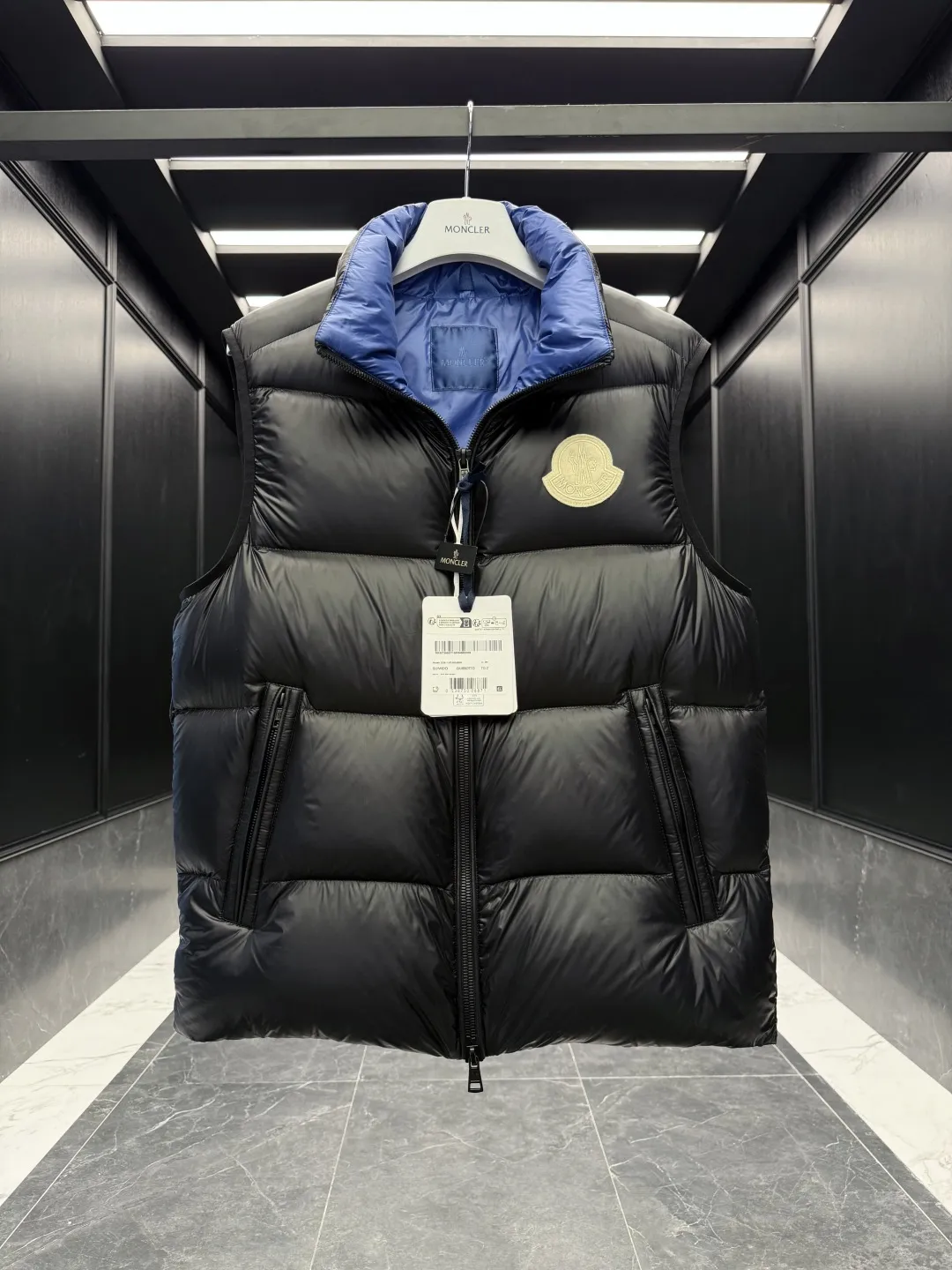Moncler Sumido Vest Black Stand Collar - Image 5