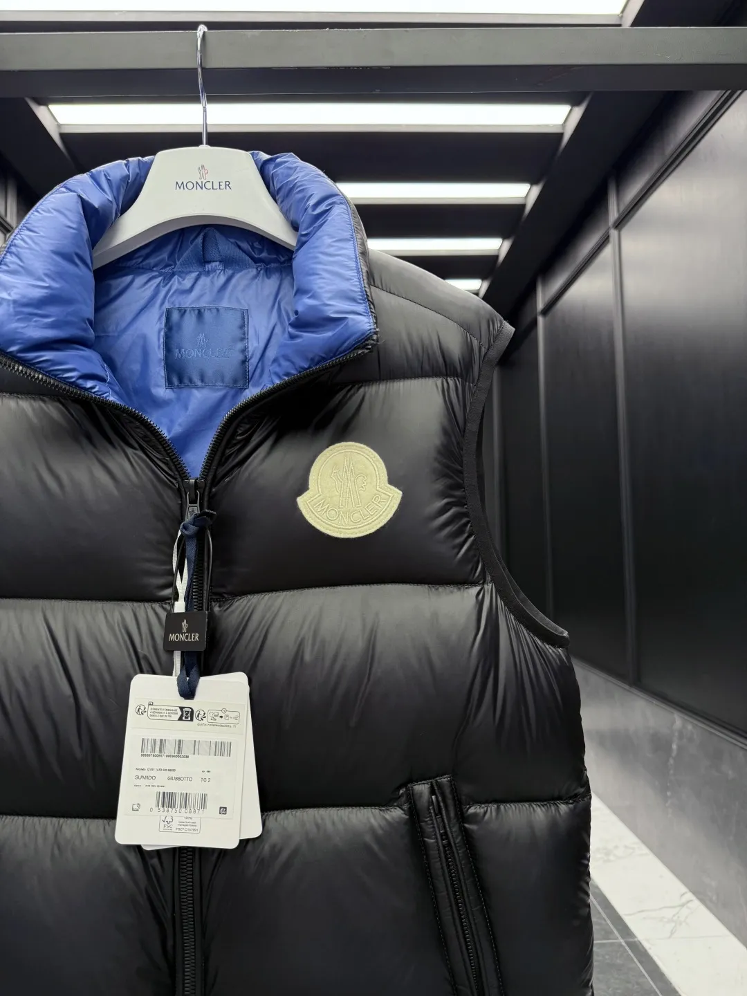 Moncler Sumido Vest Black Stand Collar - Image 7