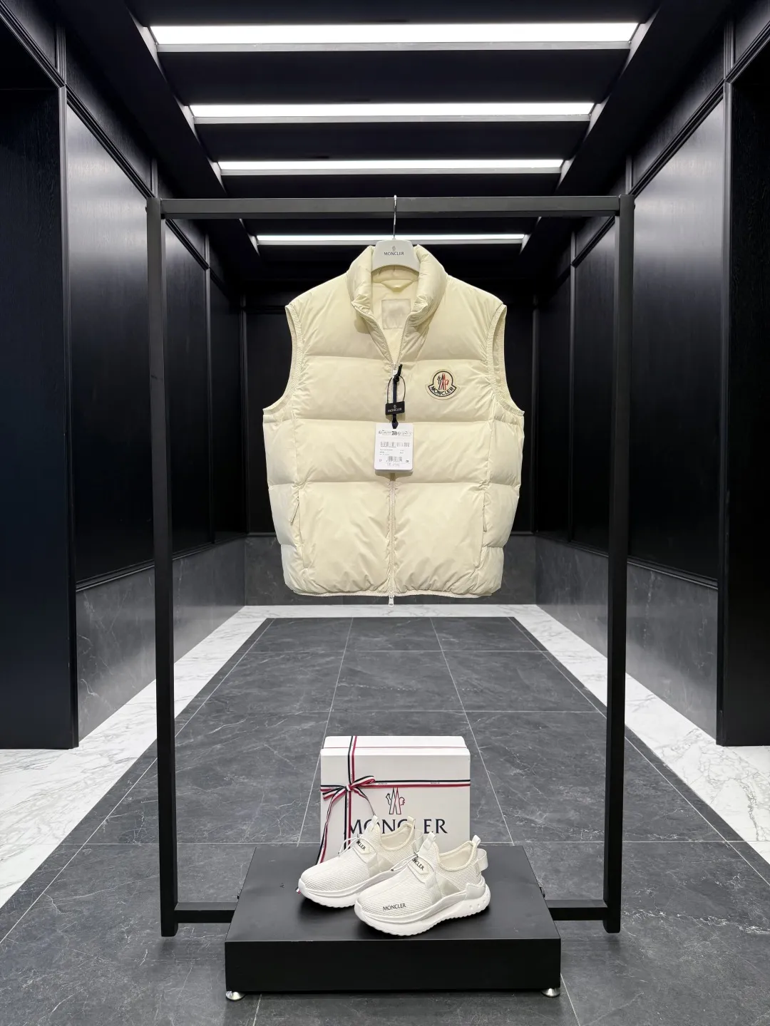 Moncler Almaz Down Vest Cream Quilted - Image 3