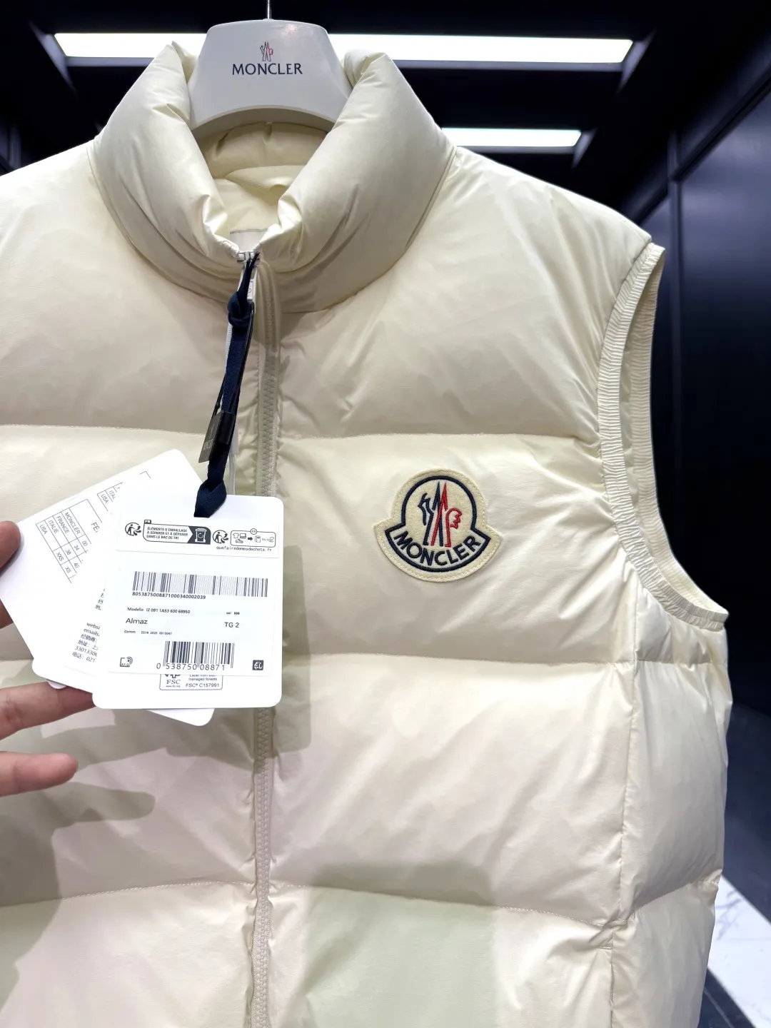 Moncler Almaz Down Vest Cream Quilted - Image 8