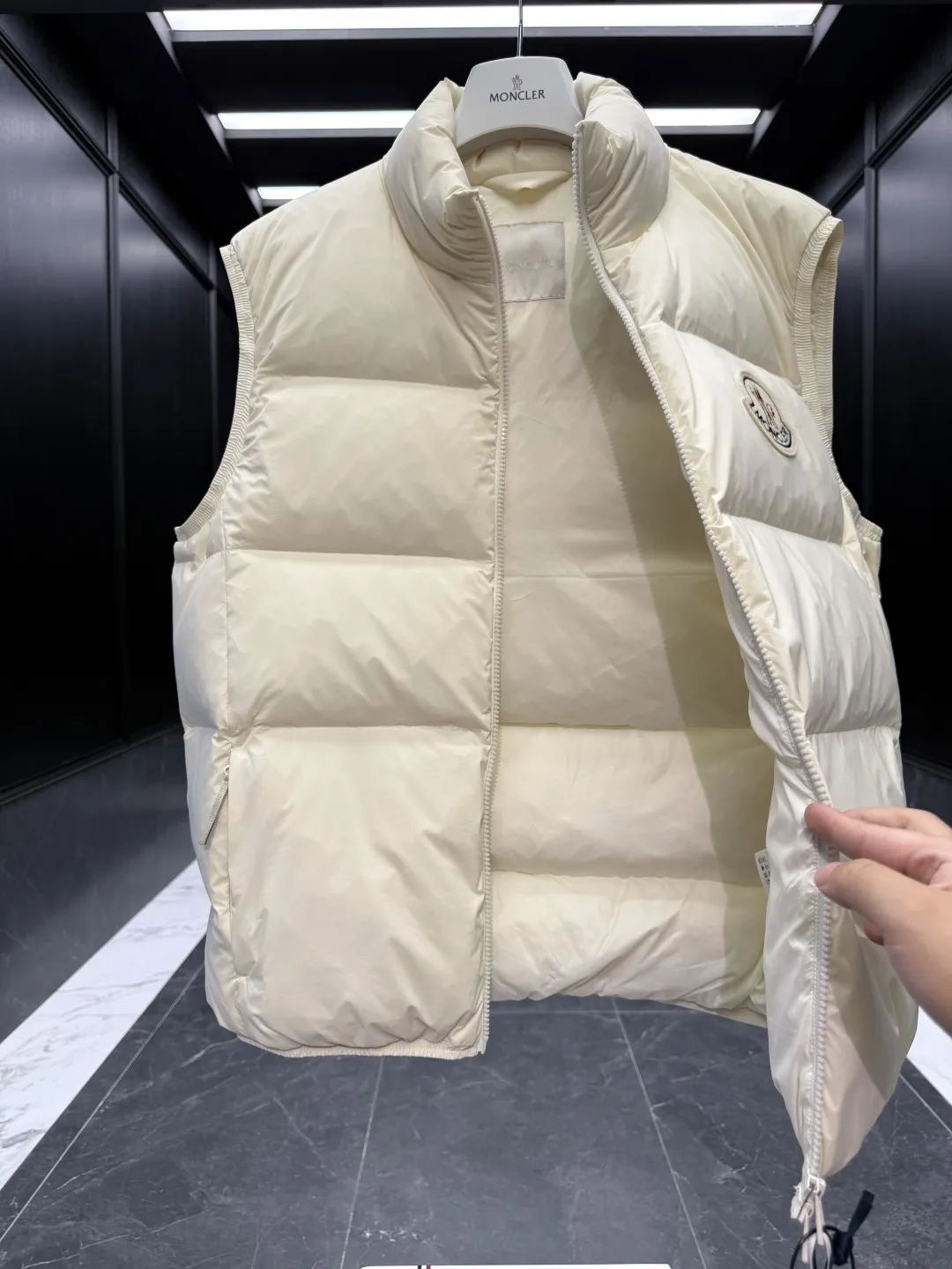 Moncler Almaz Down Vest Cream Quilted - Image 9