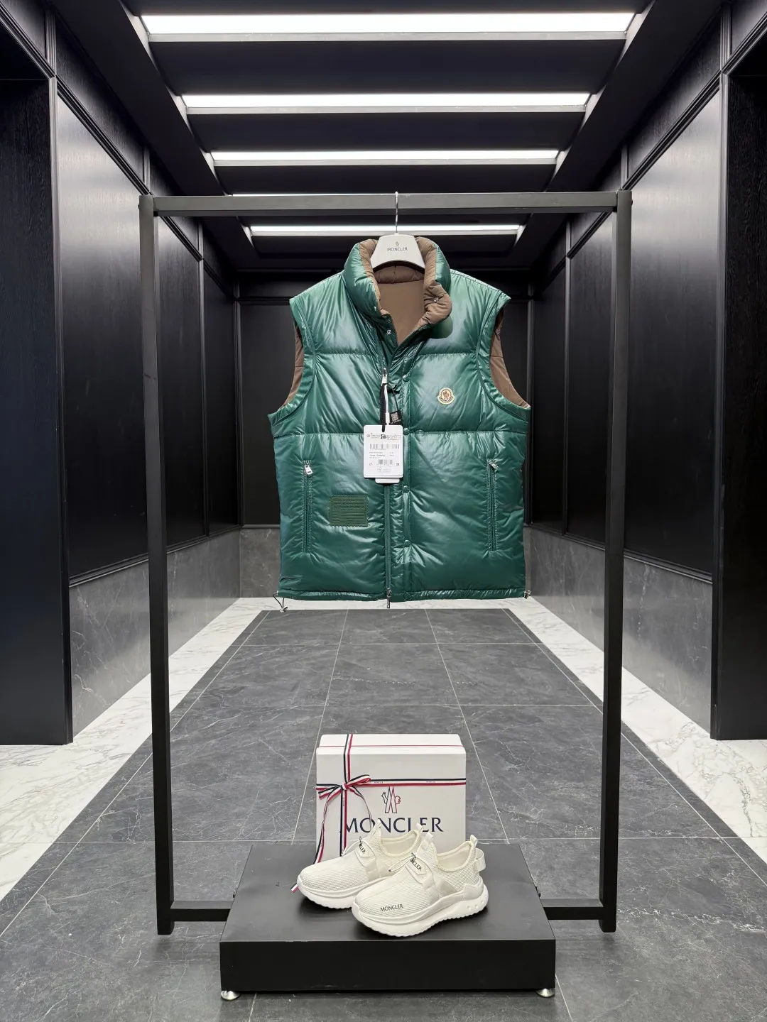 Moncler Verone Reversible Down Jacket Brown - Image 6