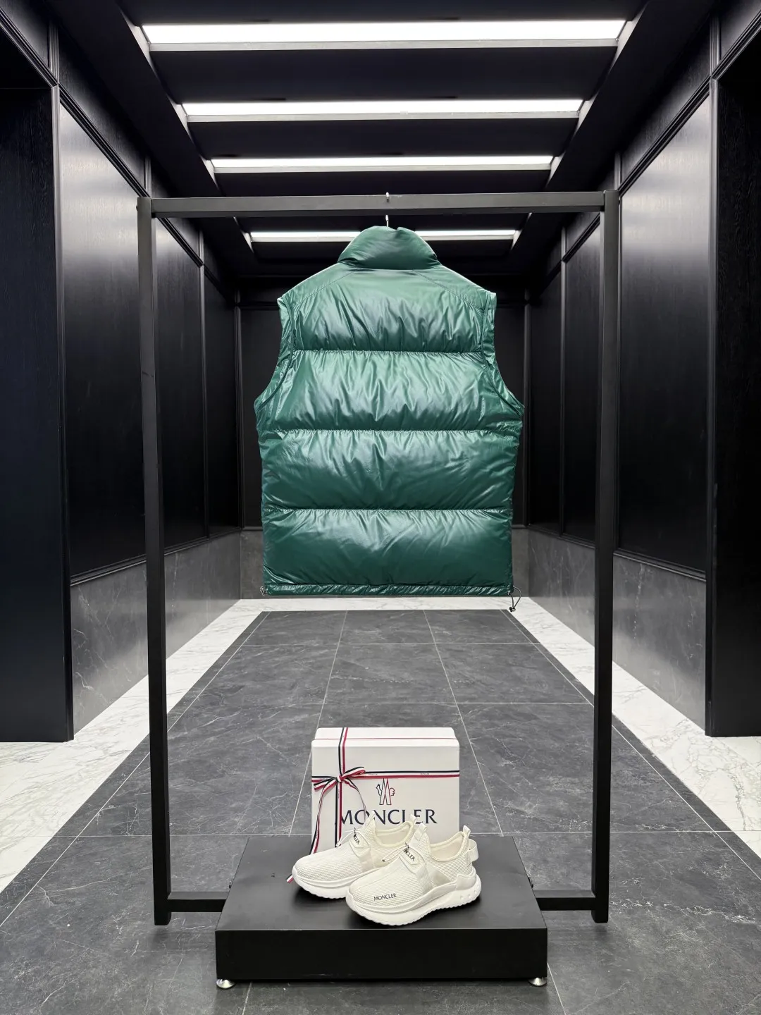 Moncler Verone Reversible Down Jacket Brown - Image 7