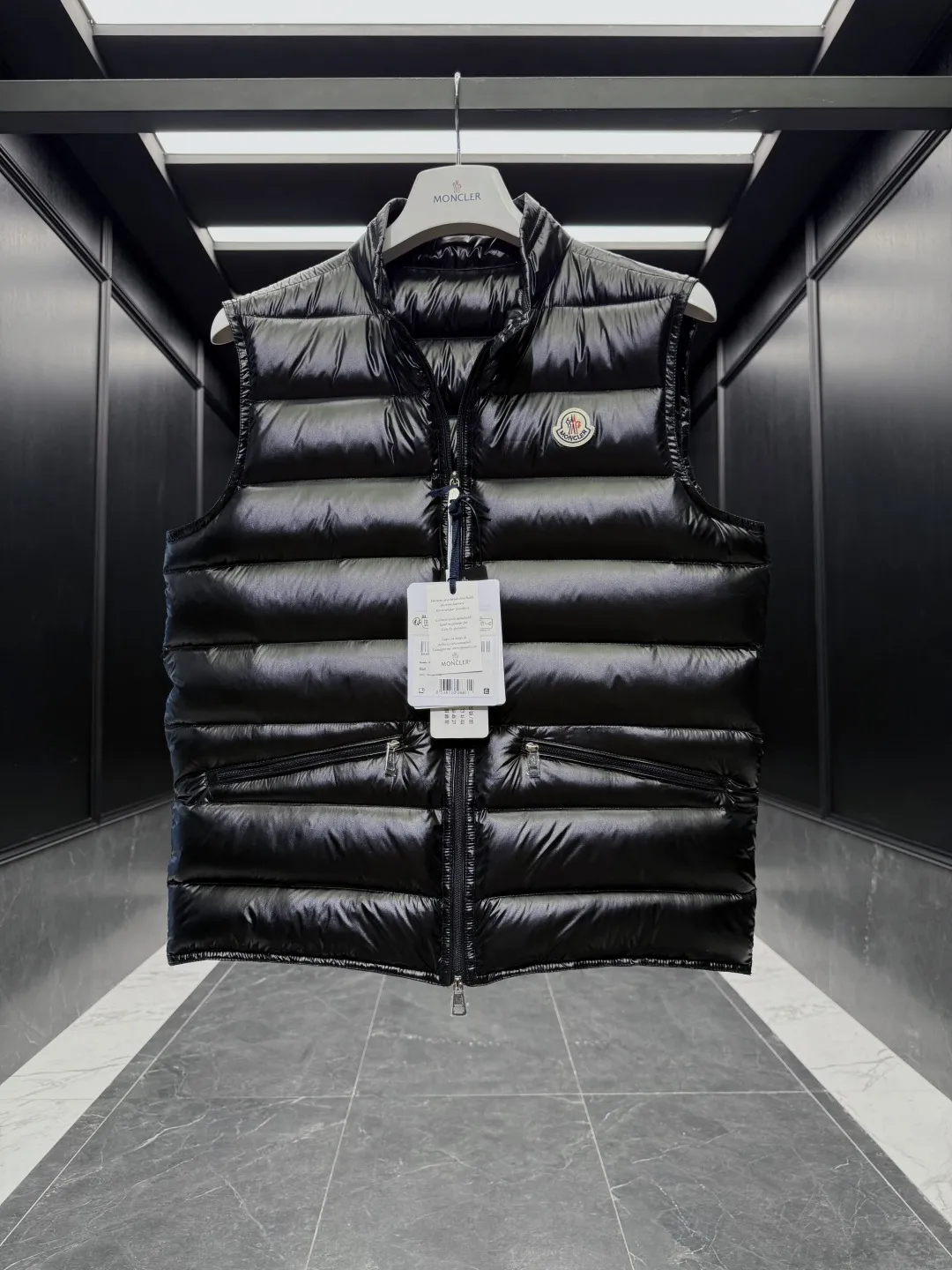 Moncler Gui Vest Black Lightweight Design - Image 6