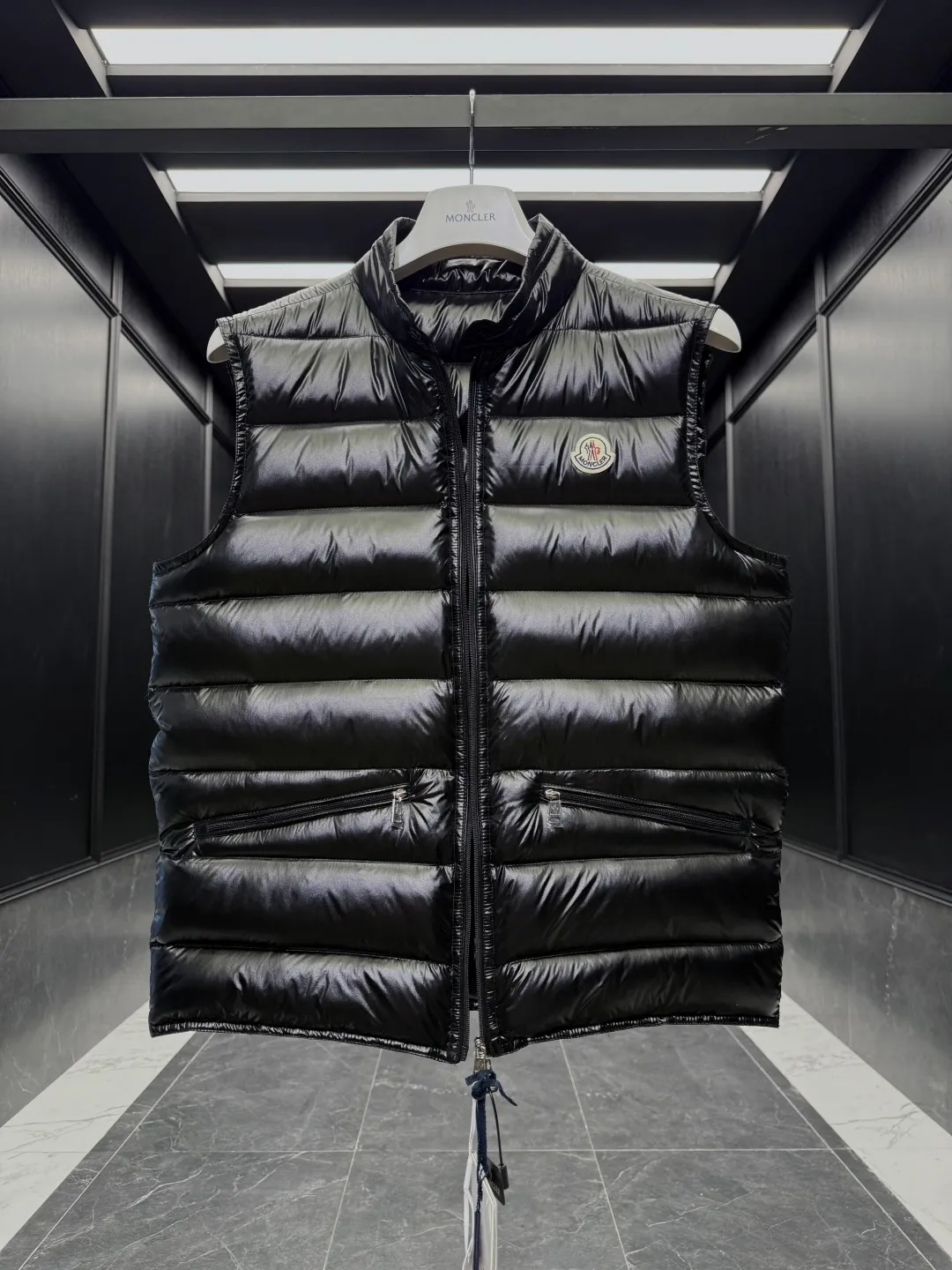 Moncler Gui Vest Black Lightweight Design - Image 8