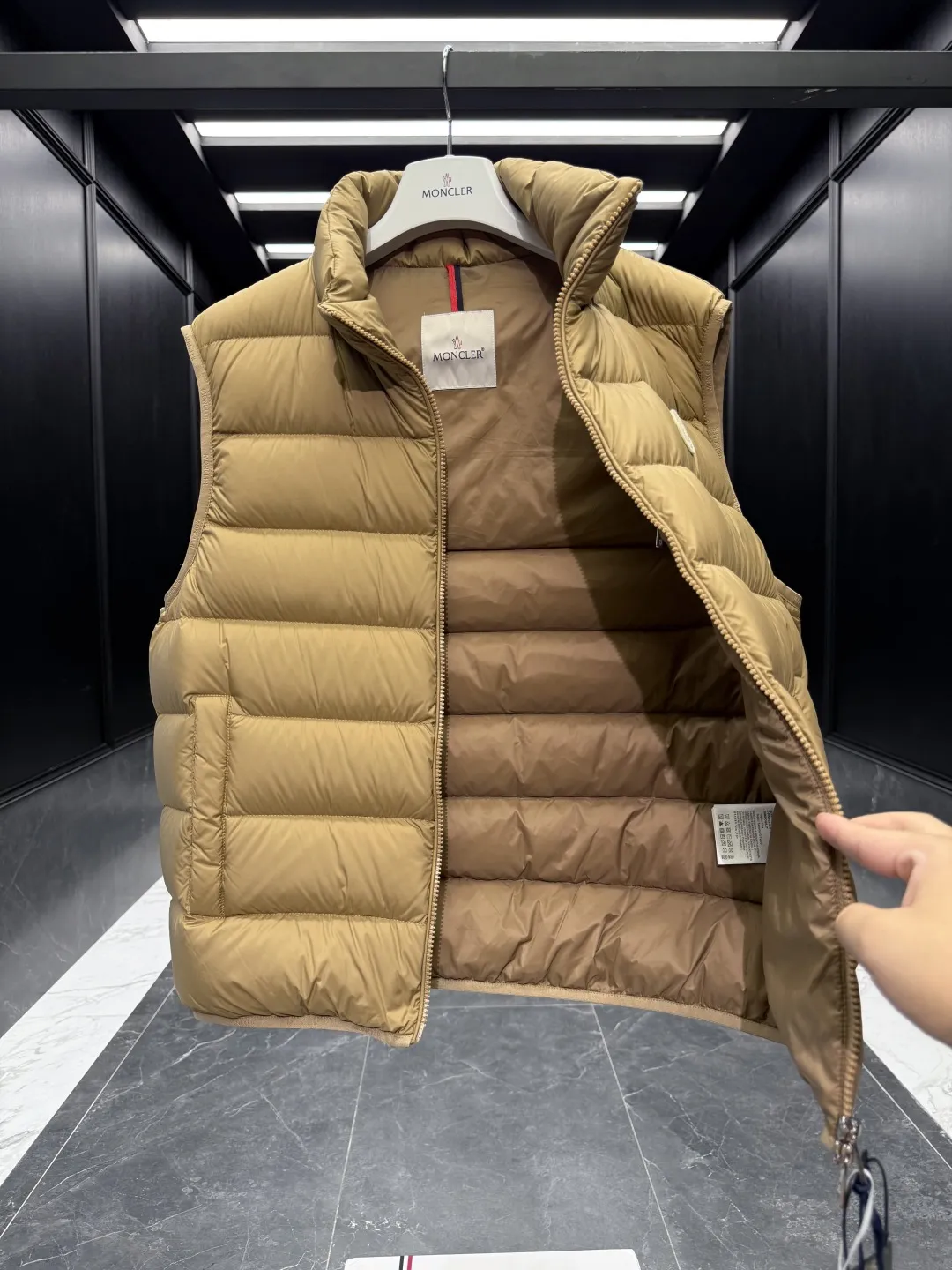 Moncler Contrin Mens Vest Beige Quilted - Image 8