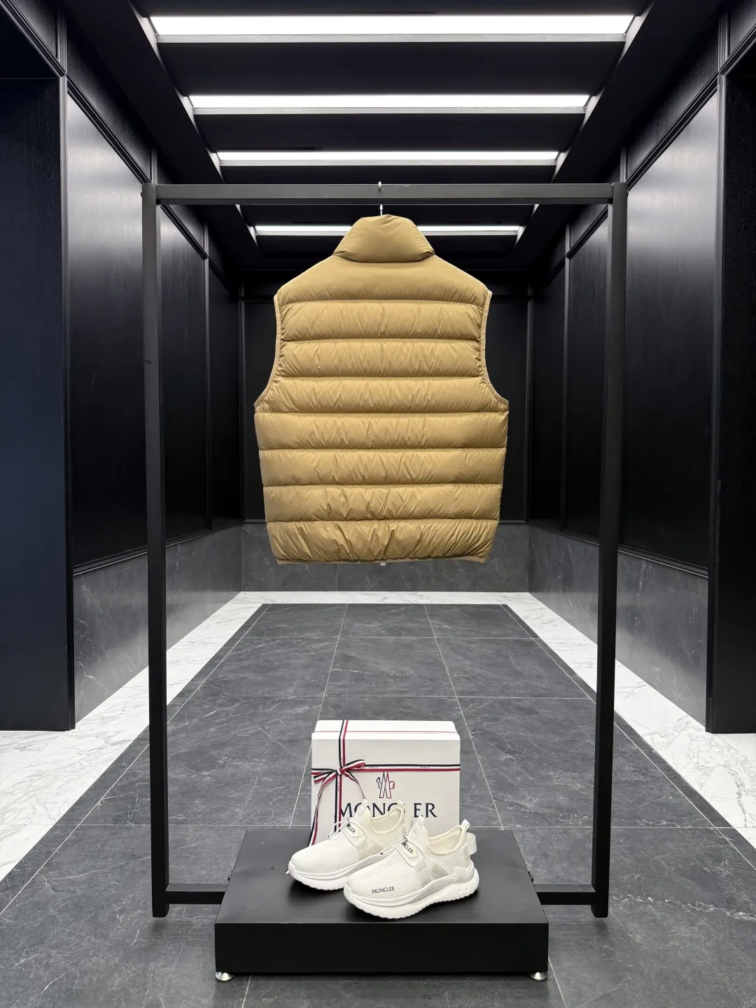 Moncler Contrin Mens Vest Beige Quilted - Image 9