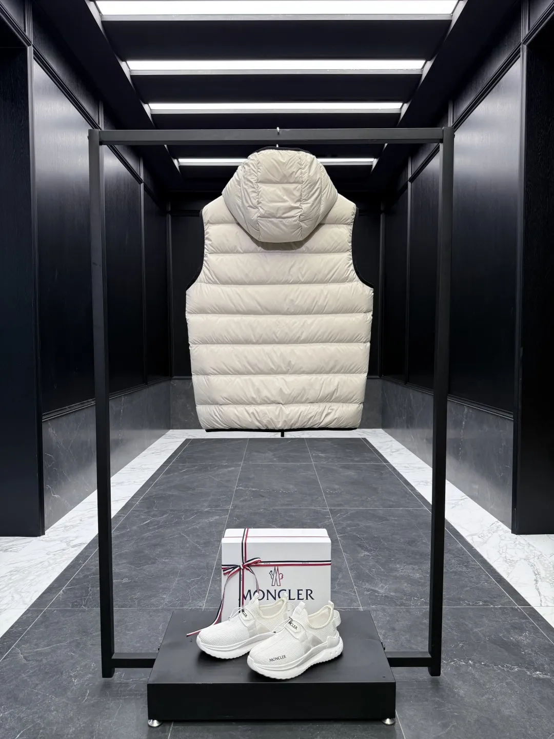 Moncler Valmasque Down Vest Beige Hooded - Image 10