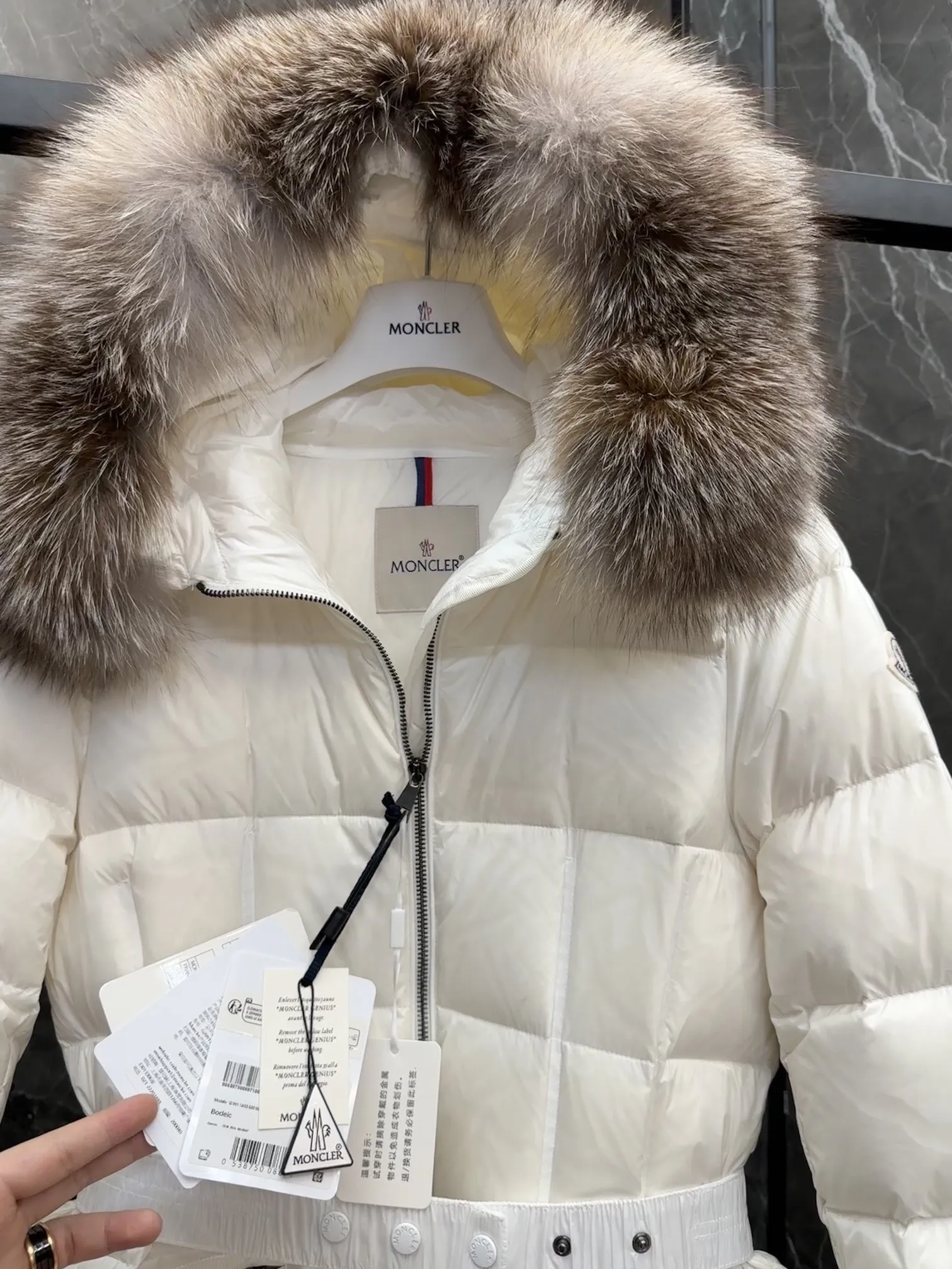 Moncler Boedic Down Jacket White Fur Trim - Image 5