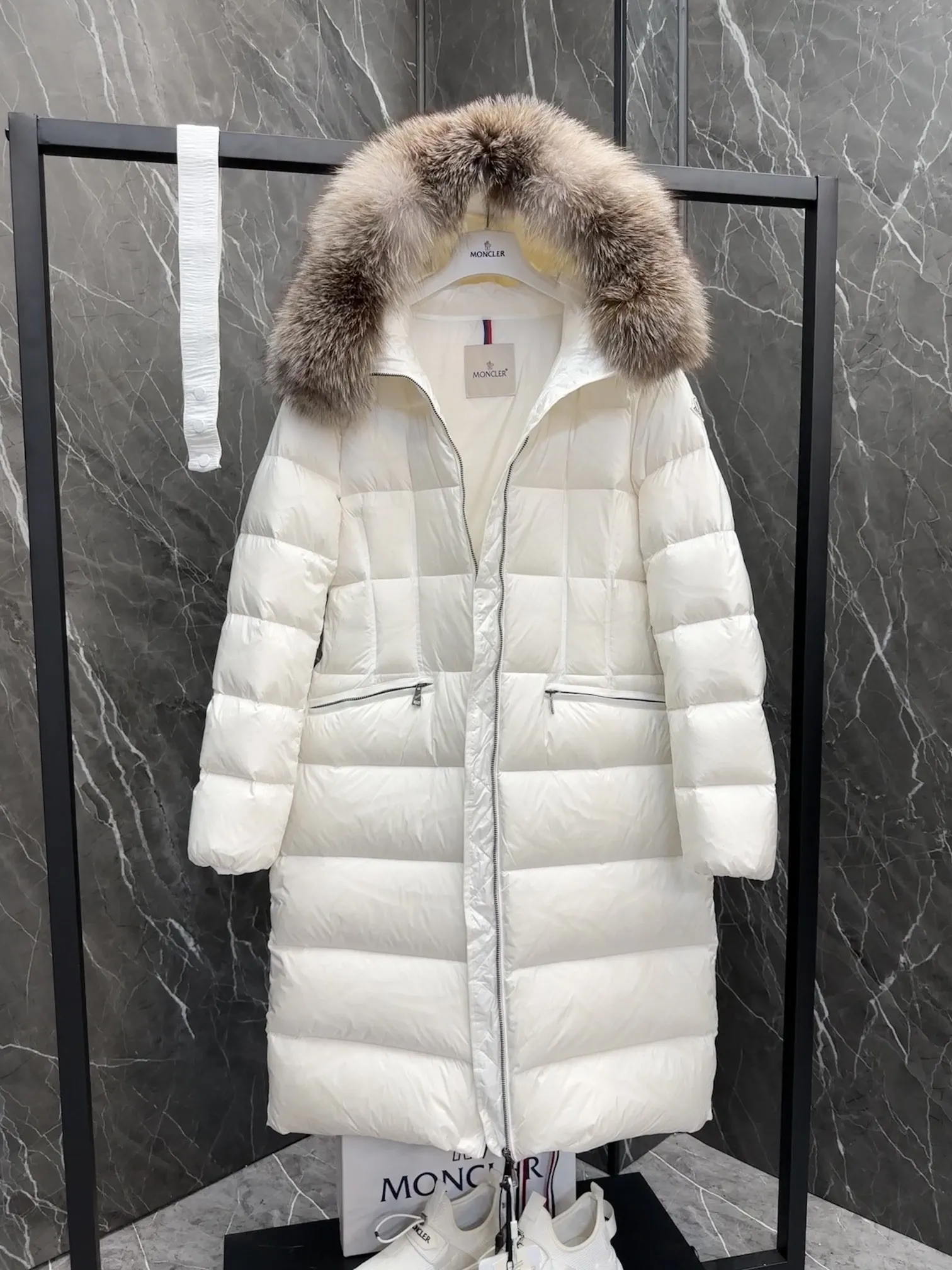 Moncler Boedic Down Jacket White Fur Trim - Image 7