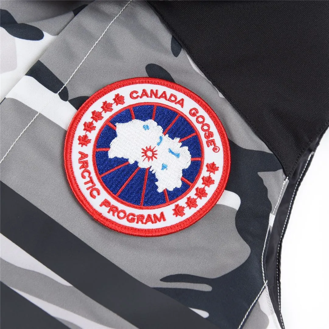 Canada Goose Duncan 4157M Camo Vest White - Image 6