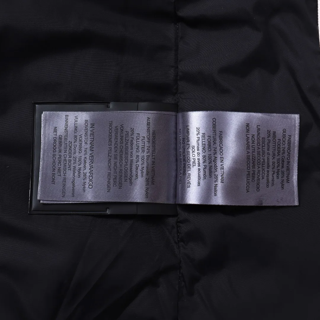 Moose Knuckles Vest Off White Quilted - Image 22