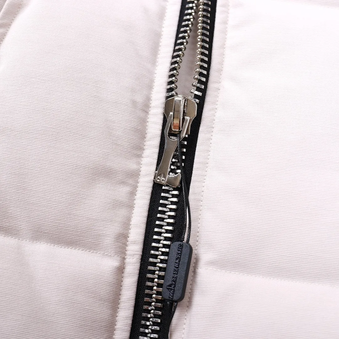 Moose Knuckles Vest Off White Quilted - Image 6