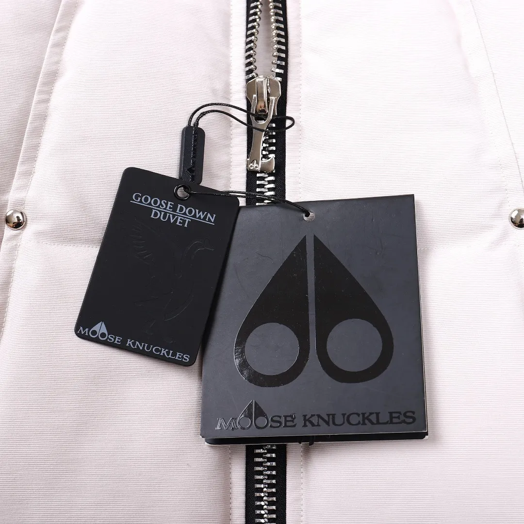 Moose Knuckles Vest Off White Quilted - Image 7