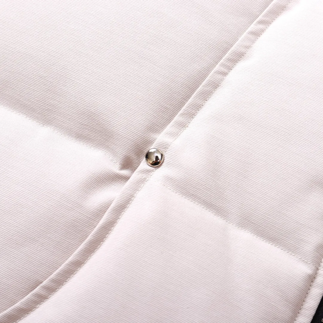 Moose Knuckles Vest Off White Quilted - Image 8