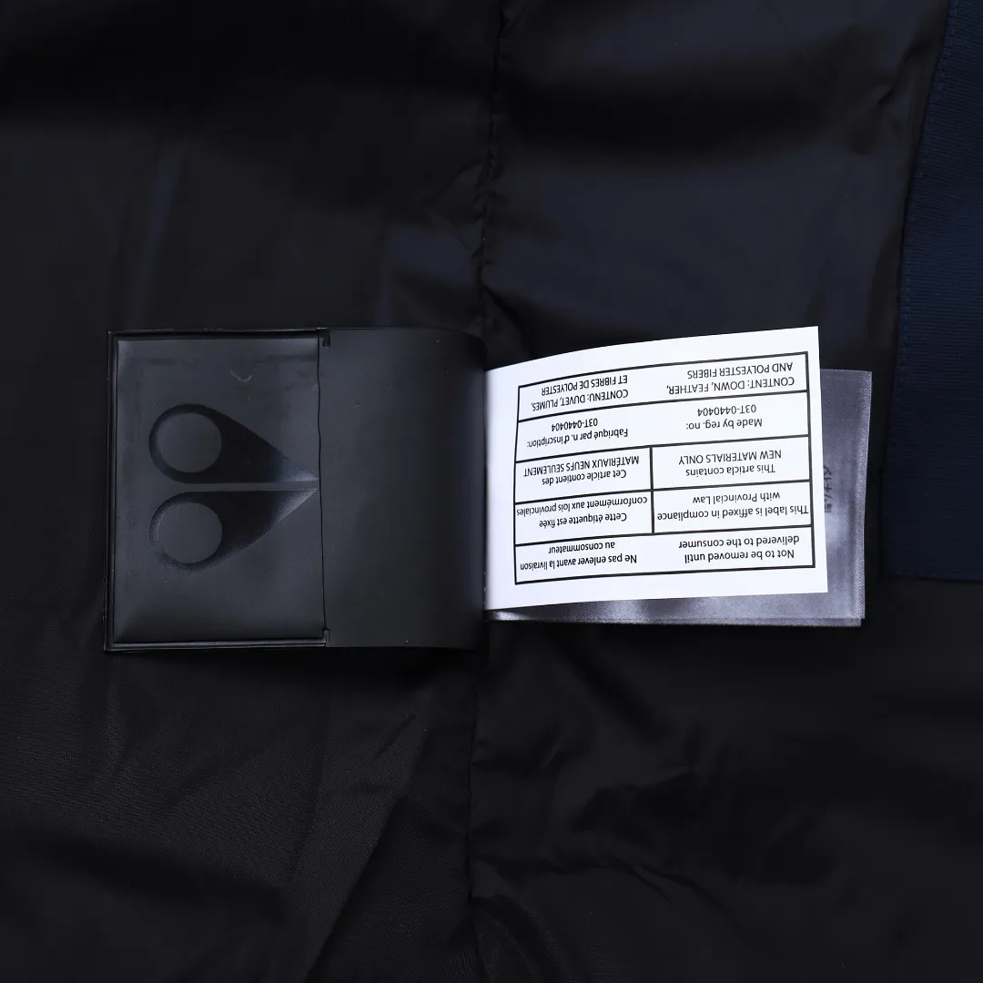 Moose Knuckles Vest Deep Blue Quilted - Image 17