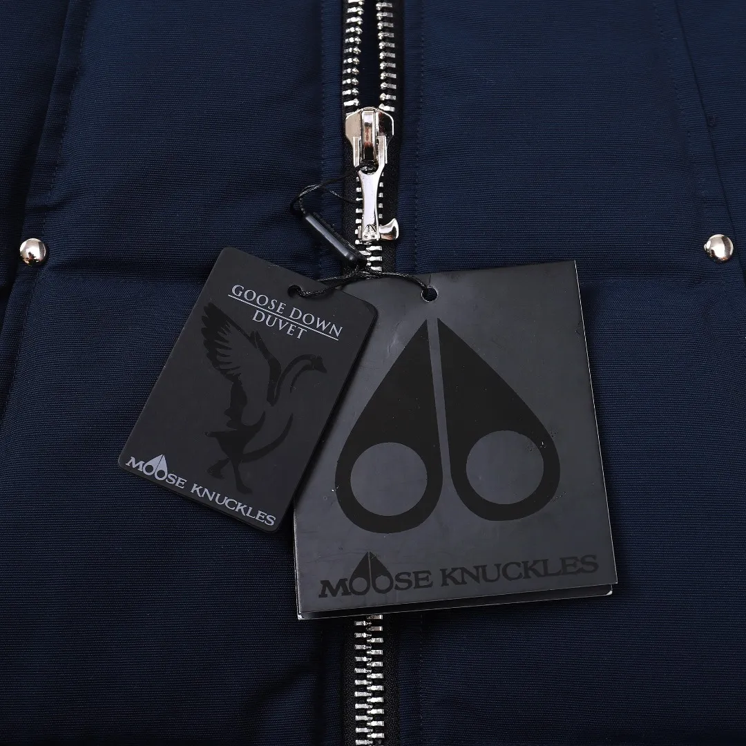 Moose Knuckles Vest Deep Blue Quilted - Image 5