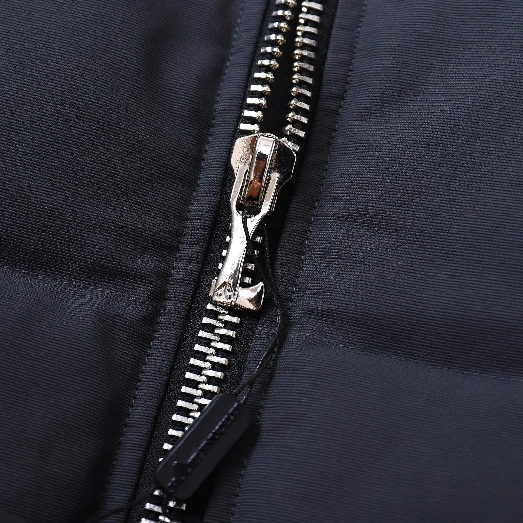 Moose Knuckles Vest Grey Quilted Style - Image 23