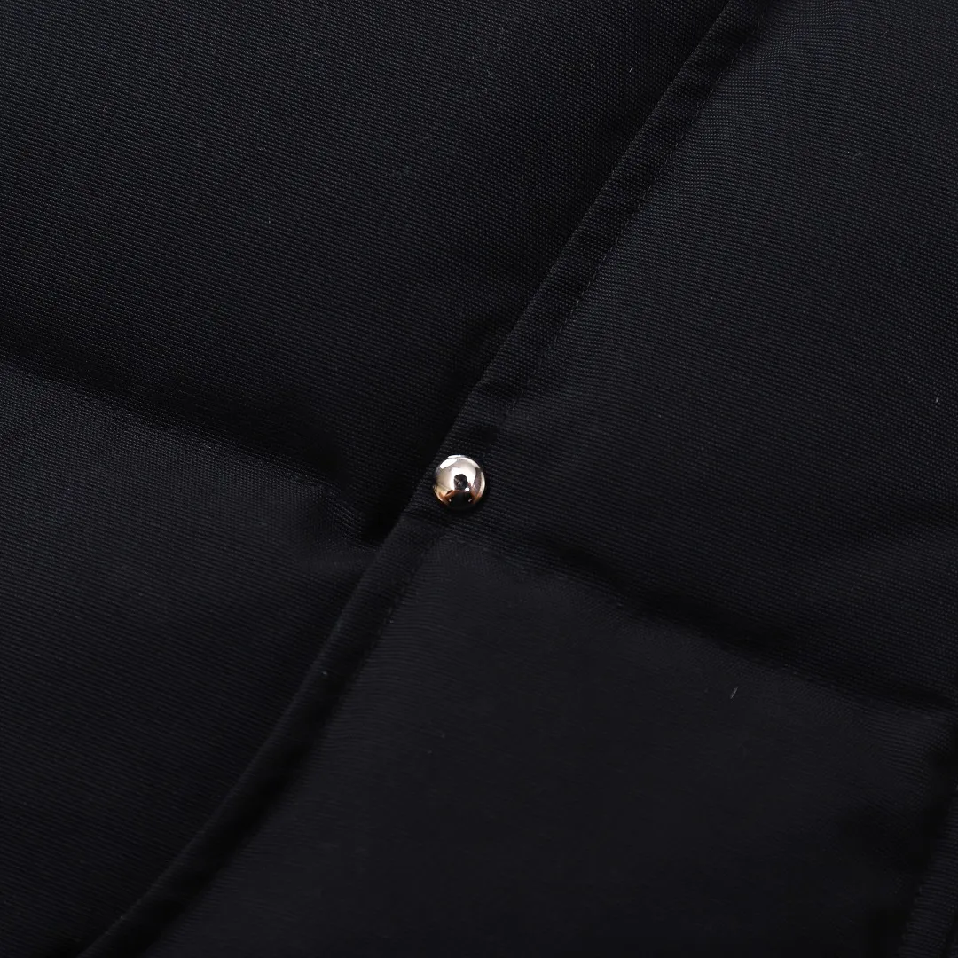 Moose Knuckles Vest Black Quilted Style - Image 14