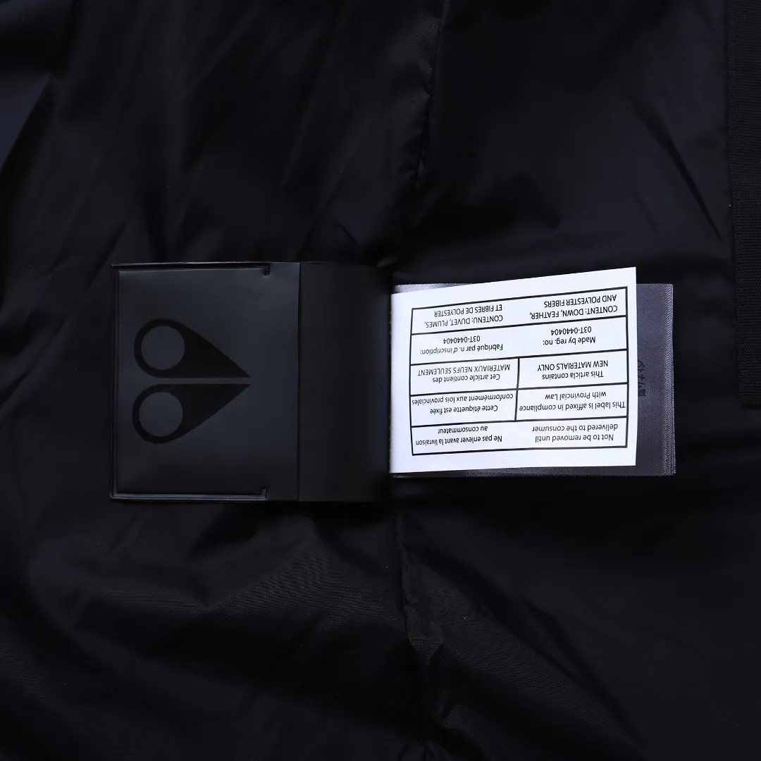 Moose Knuckles Vest Black Quilted Style - Image 11