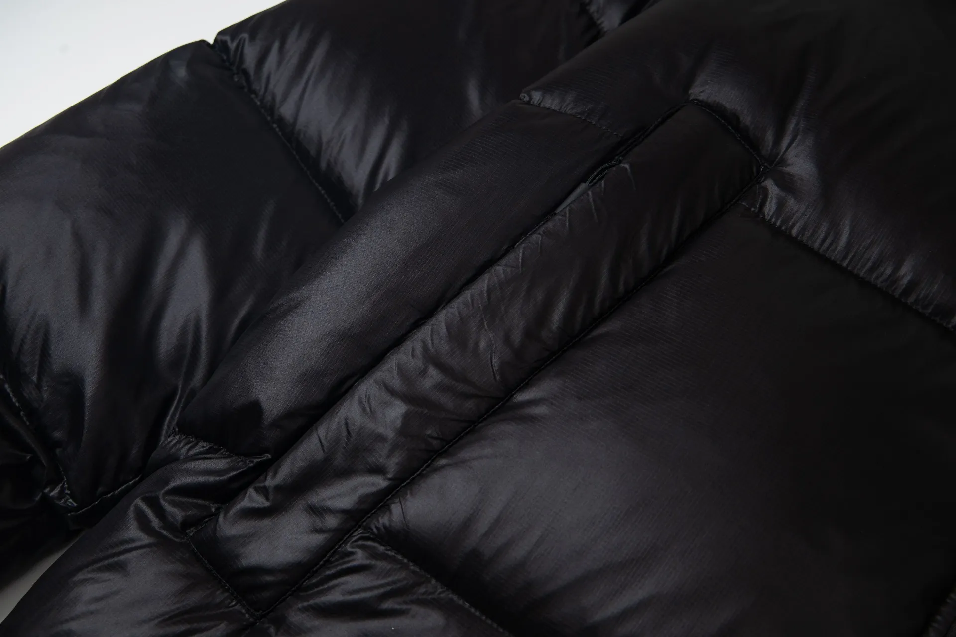 Canada Goose Crofton G122 Black Hooded Jacket - Image 6