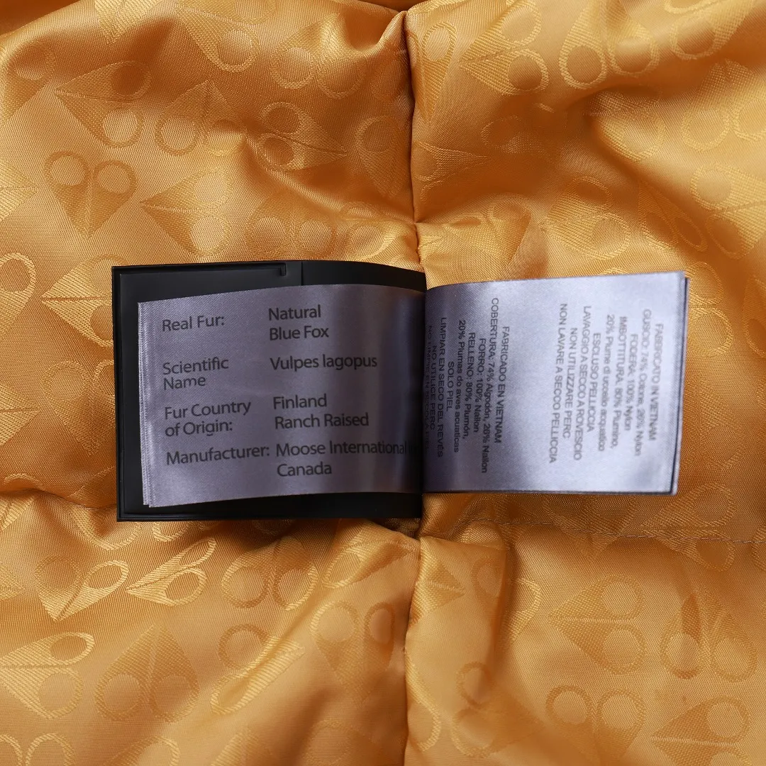 Moose Knuckles 01 Gold Scissor Down Jacket Black - Image 34