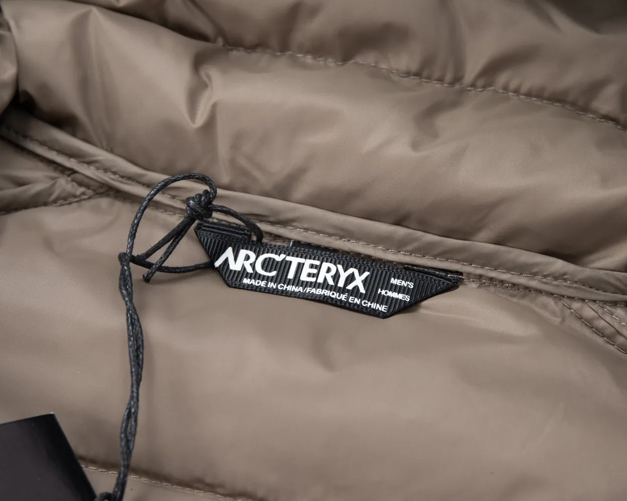 Arcteryx Thorium Jacket Beige Hooded - Image 7