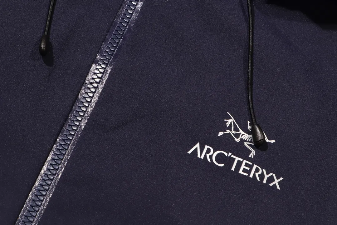 Arcteryx Beta LT GORE-TEX Jacket Navy - Image 6