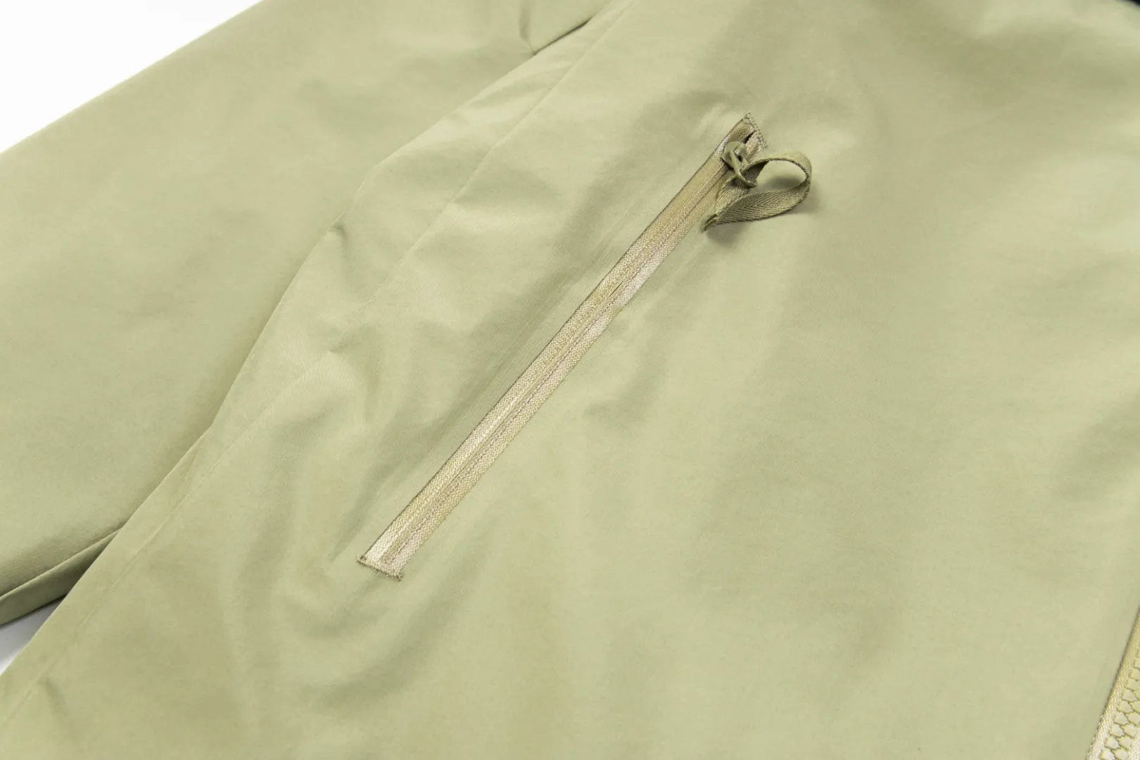 Arc'teryx Macai Jacket Ethereal Green Hooded - Image 13