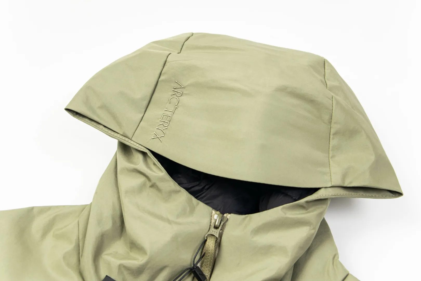 Arc'teryx Macai Jacket Ethereal Green Hooded - Image 4