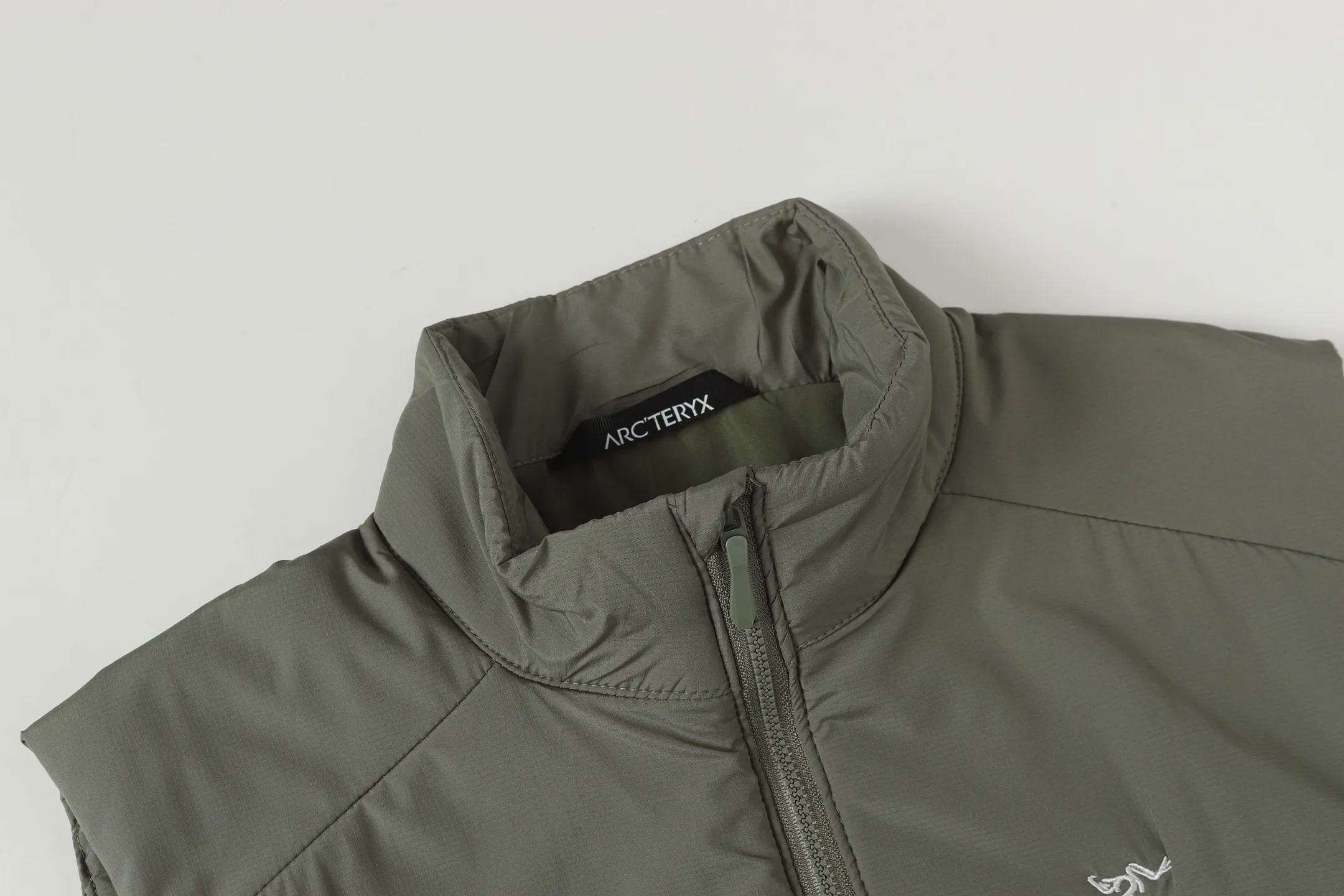 Arcteryx Embroidery Vest Olive Green Style - Image 4