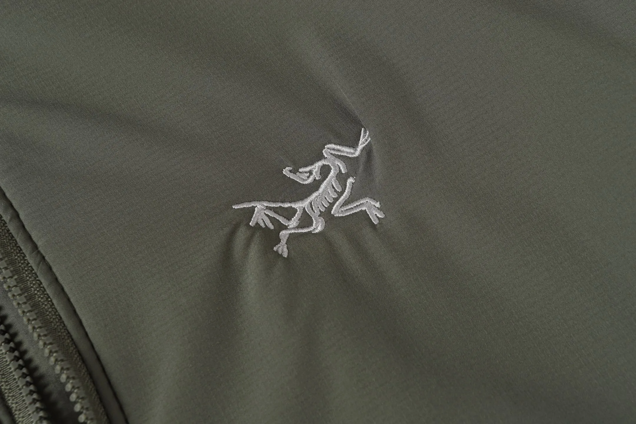 Arcteryx Embroidery Vest Olive Green Style - Image 5