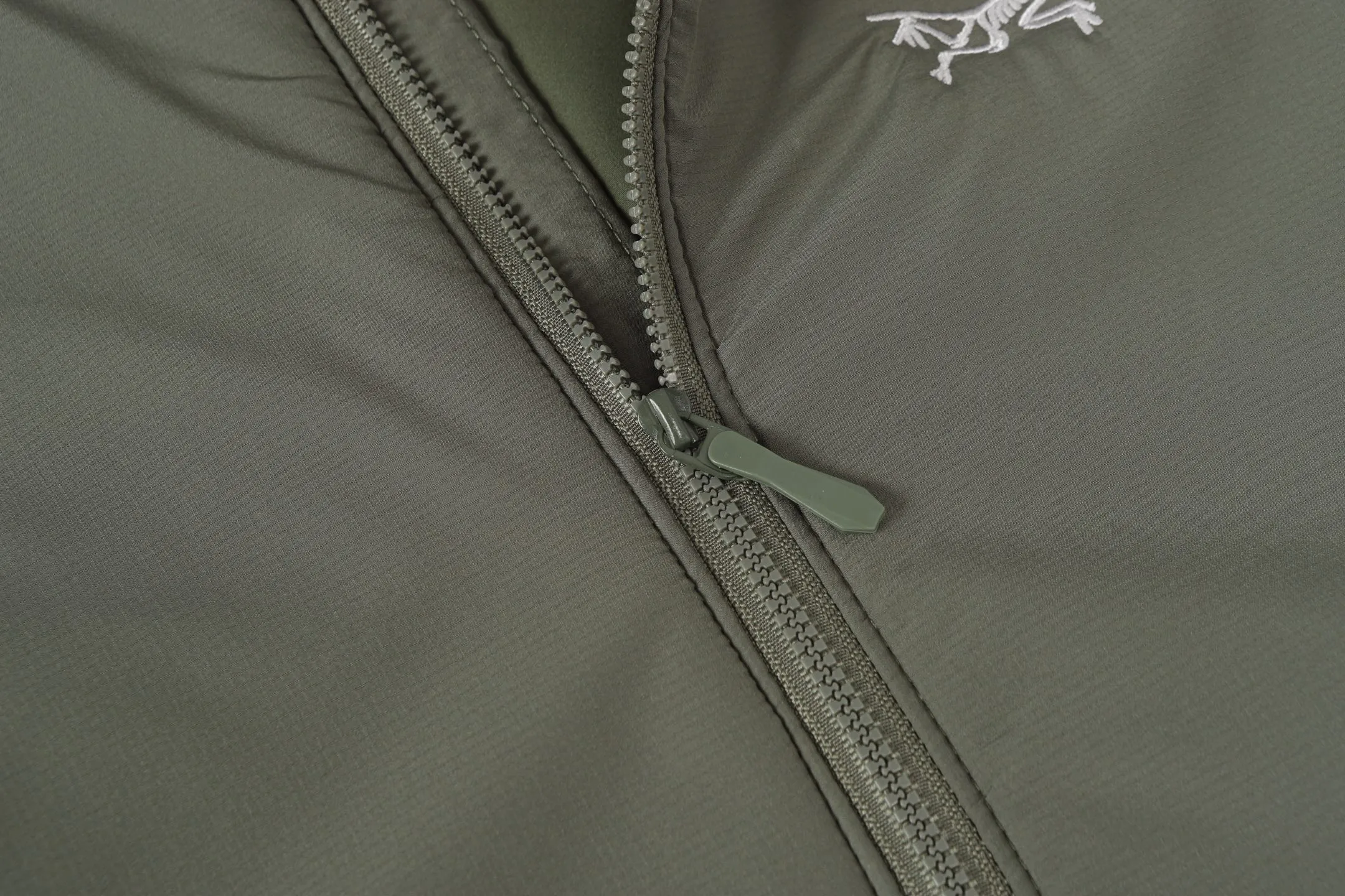 Arcteryx Embroidery Vest Olive Green Style - Image 6