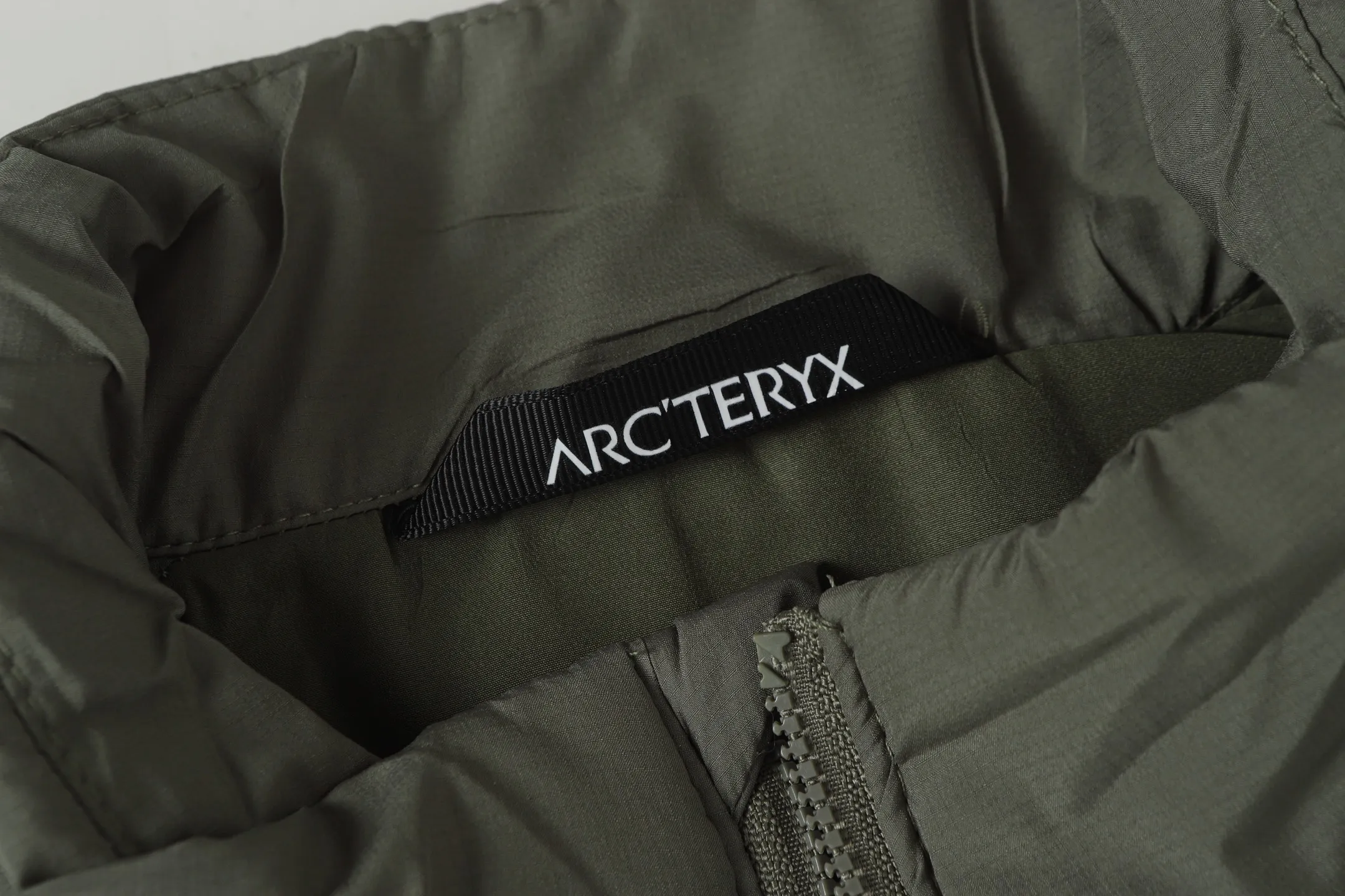 Arcteryx Embroidery Vest Olive Green Style - Image 7