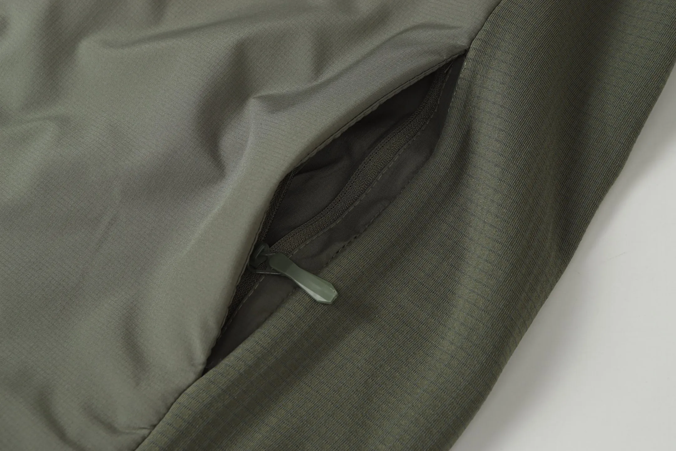 Arcteryx Embroidery Vest Olive Green Style - Image 8