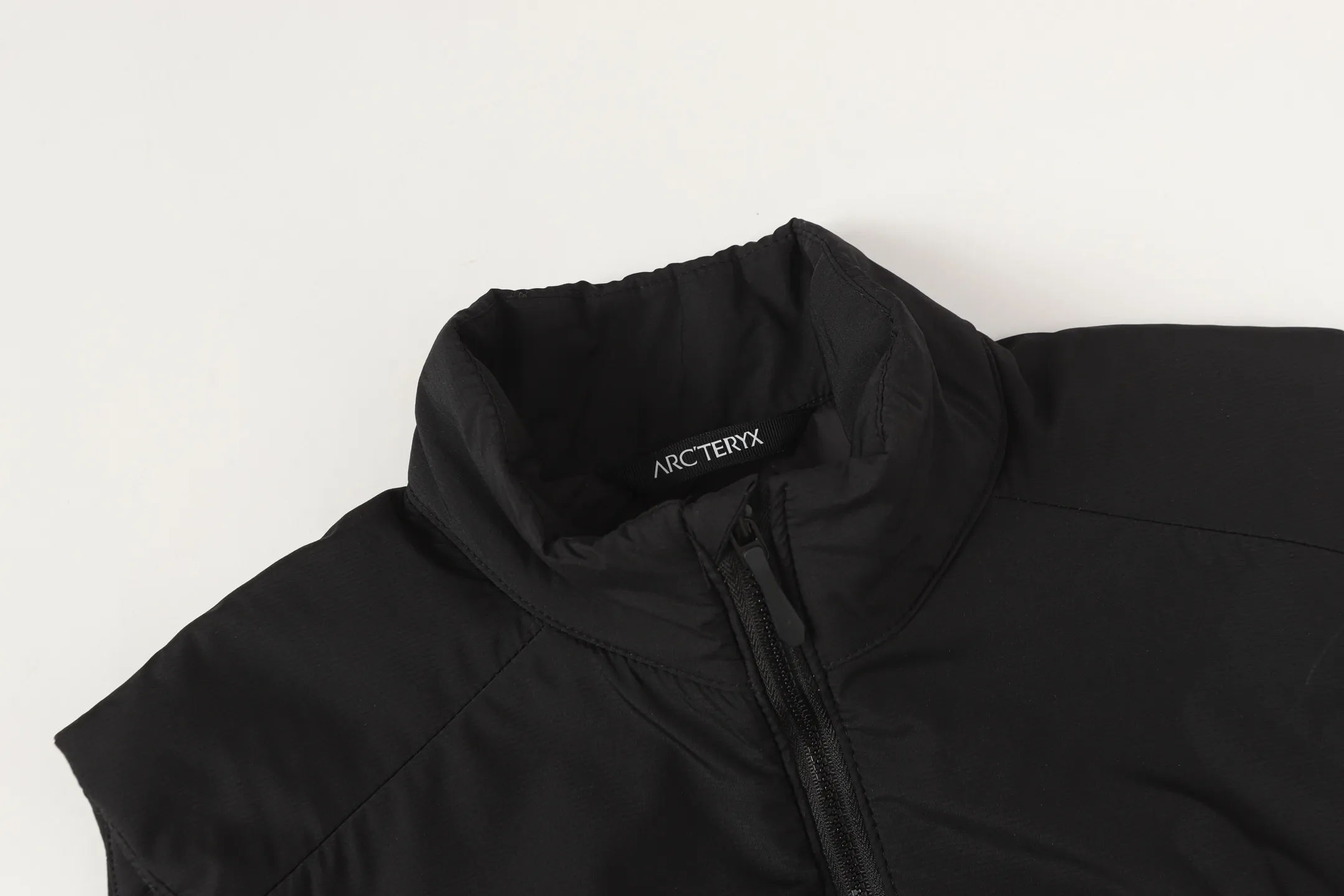 Arcteryx Embroidered Vest Black Sleeveless - Image 7