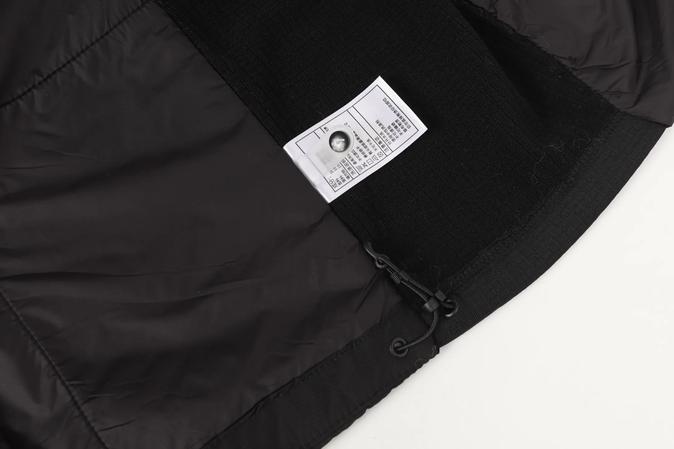 Arcteryx Embroidered Vest Black Sleeveless - Image 11