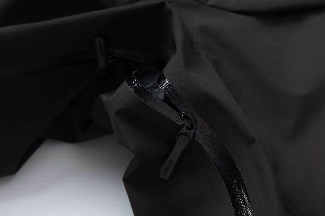 Arc'teryx Macai Jacket GORE-TEX Black 3in1 - Image 10