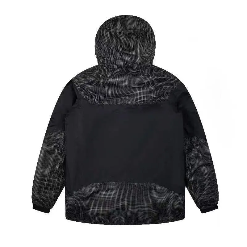Arc'teryx Alpha Parka Black Down Jacket - Image 3