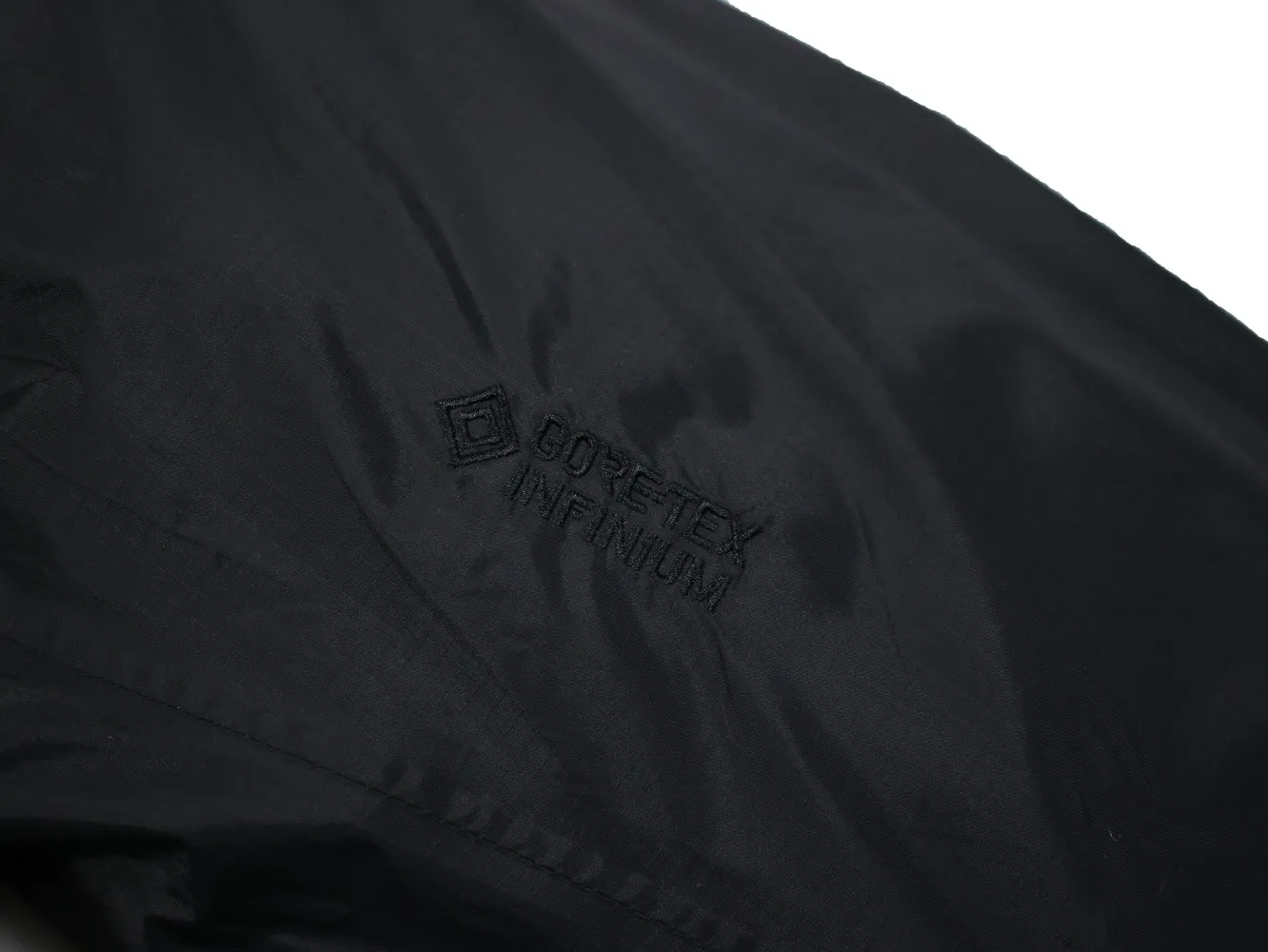 Arc'teryx Alpha Parka Black Down Jacket - Image 7