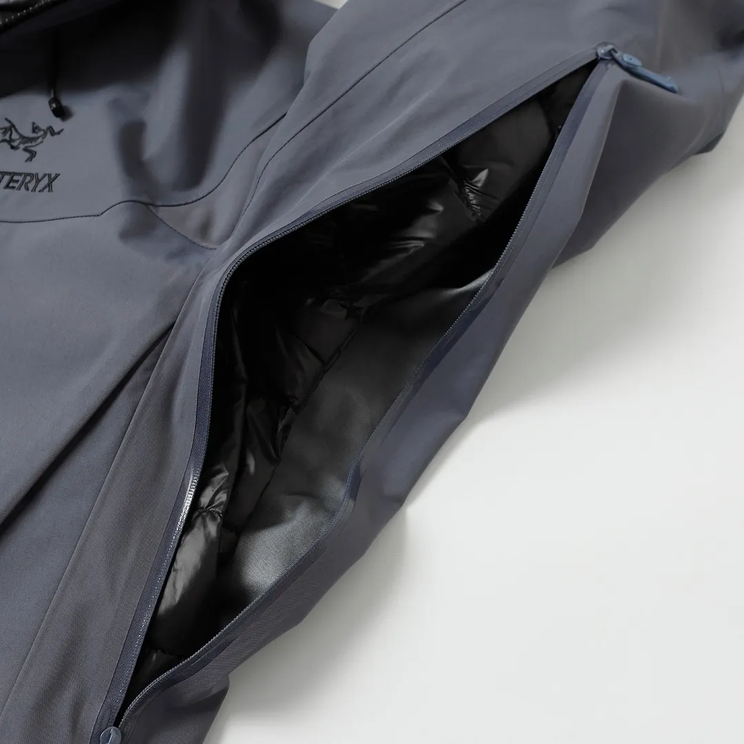 Arcteryx Alpha SV Jacket Black Green Regular - Image 14