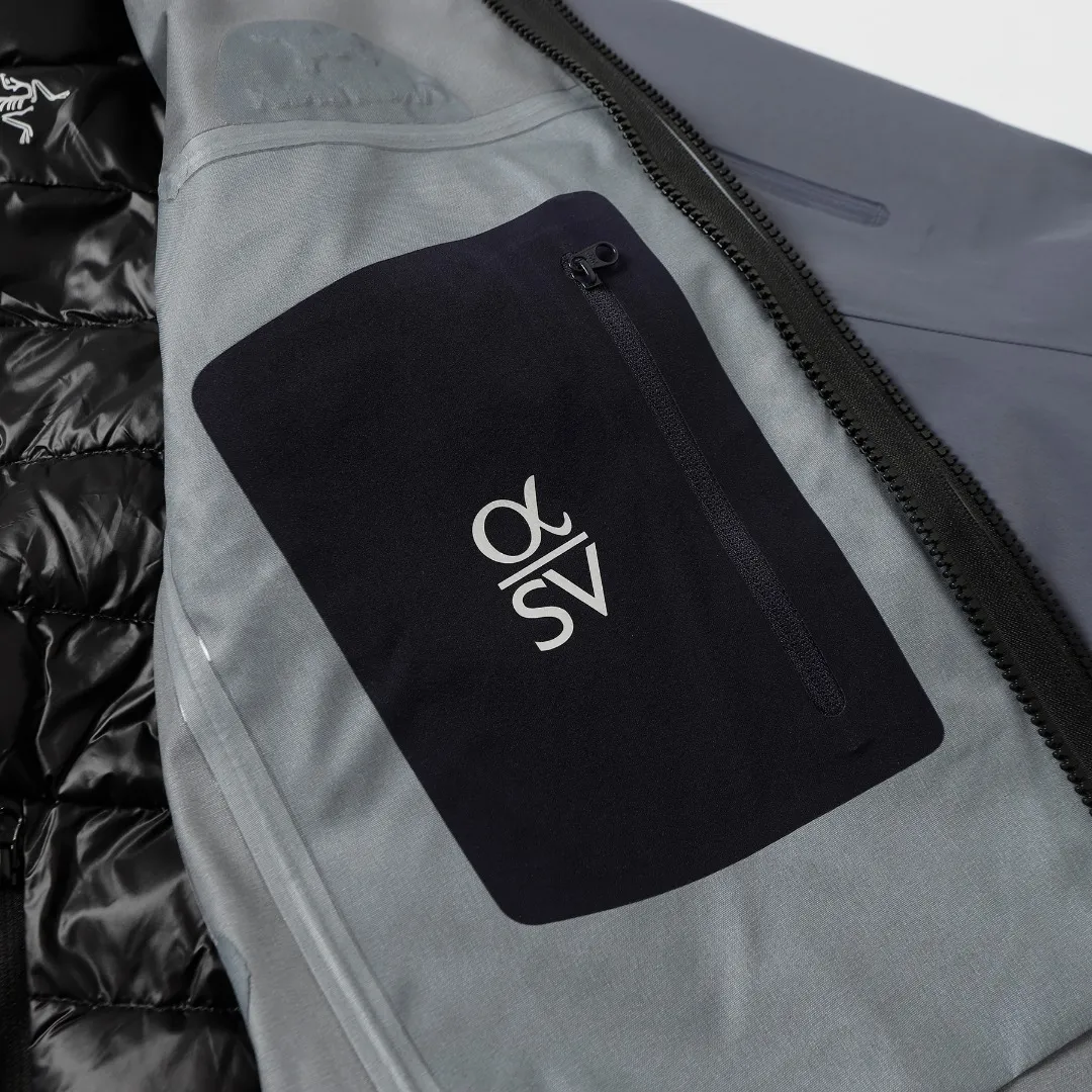 Arcteryx Alpha SV Jacket Black Green Regular - Image 21