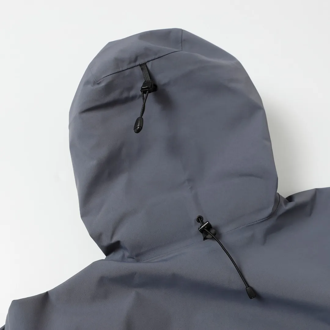 Arcteryx Alpha SV Jacket Black Green Regular - Image 23