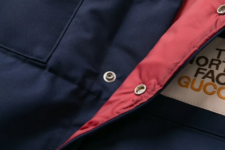 The North Face x Gucci Down Vest Navy - Image 7