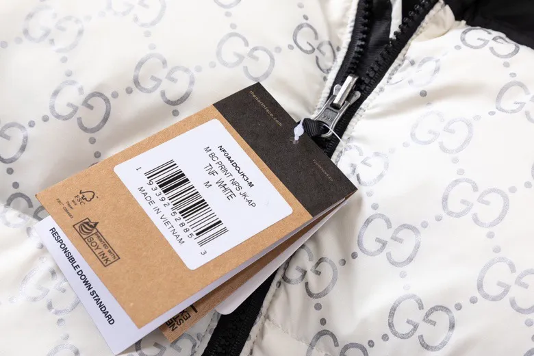 Gucci x The North Face Logo Down Jacket White - Image 6