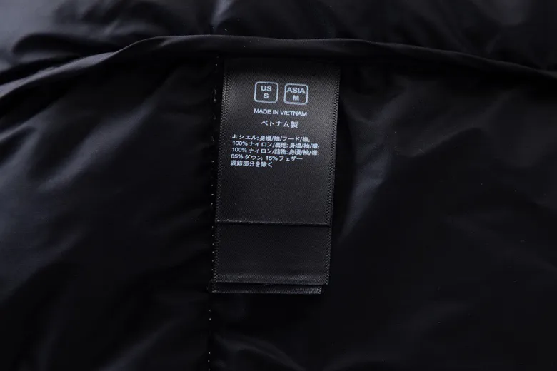 Gucci x The North Face Logo Down Jacket White - Image 9