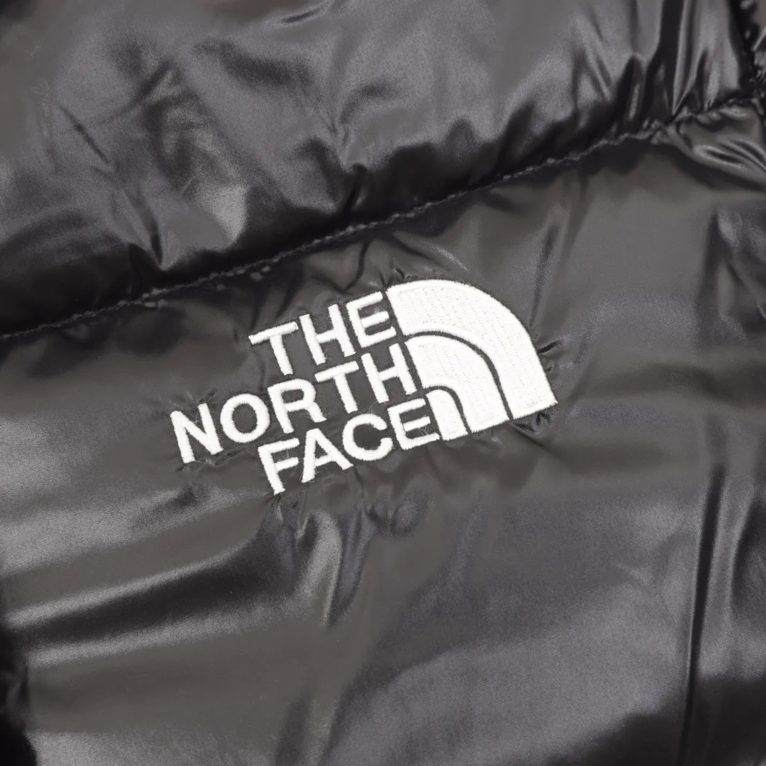 The North Face 86L Down Jacket Black Cropped - Image 7