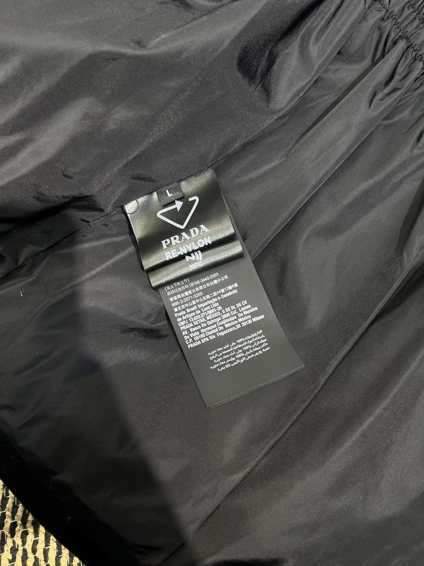 Prada Long Waist Down Jacket Black Quilted - Image 10